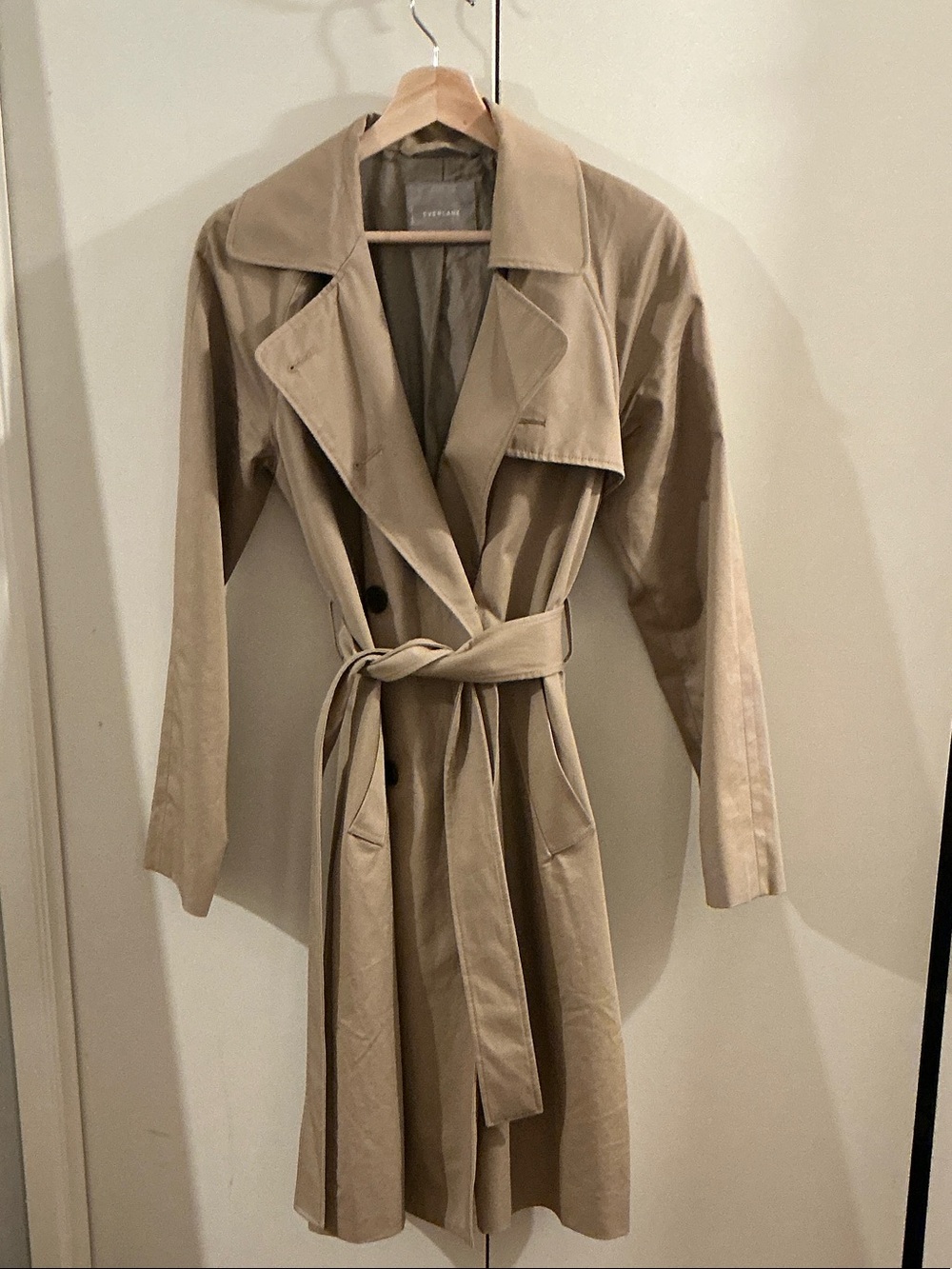 Everlane Tan Trench Coat with Tie Belt Size Small